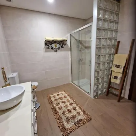 Casa Leiras - *